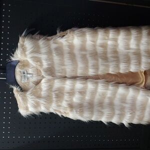 Forever 21 Beige Faux Fur Vest